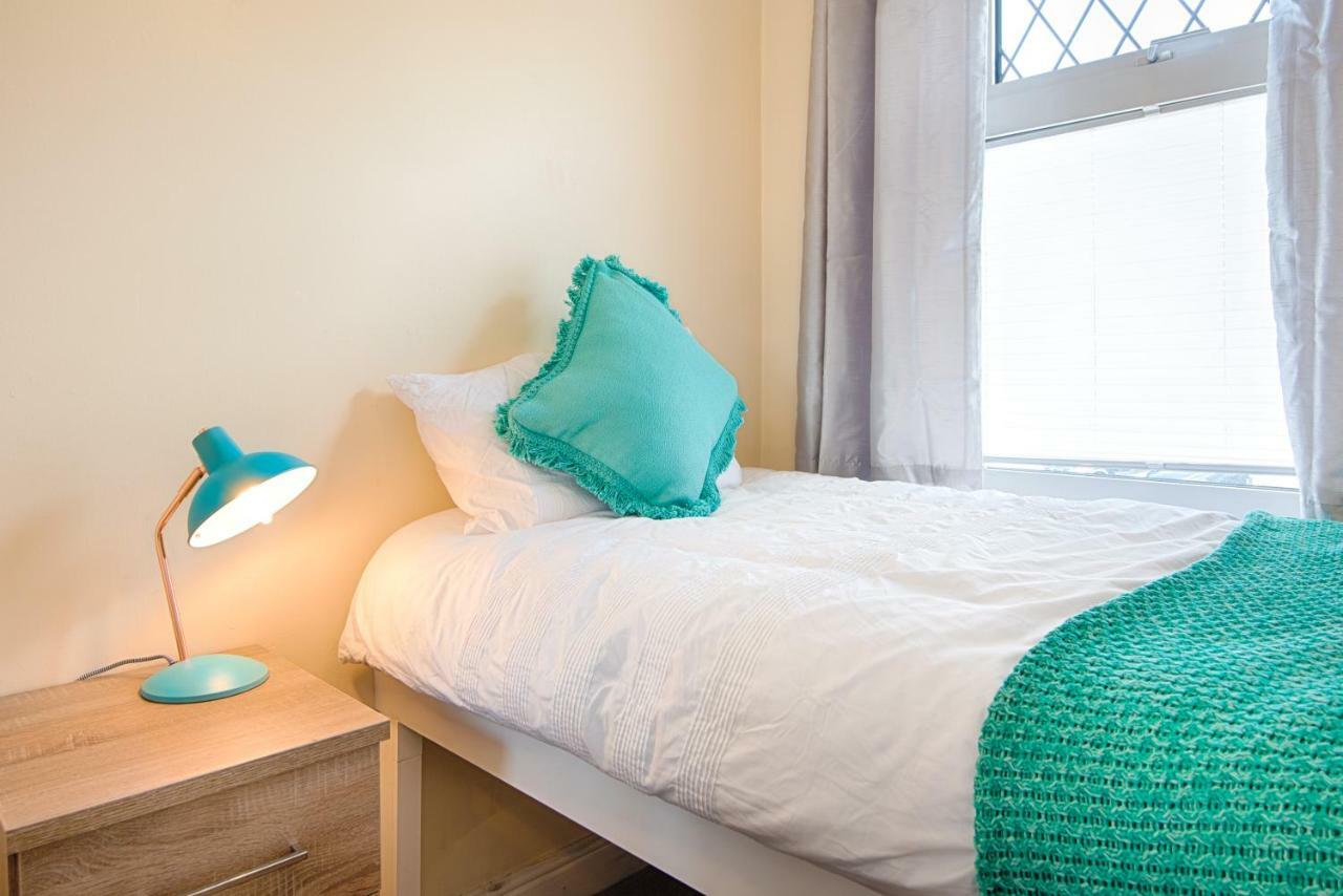 Off Road Parking, Garden, Tv In Every Room Swansea Exteriér fotografie